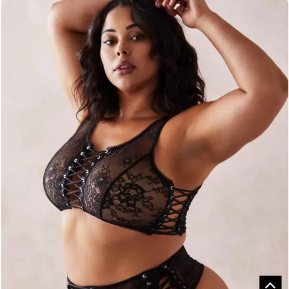 Torrid Laced Up Lace Scoop Neck Bralette - Picture 2 of 6